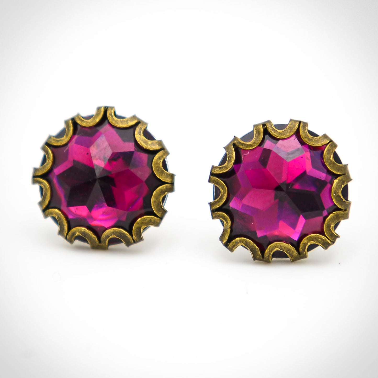 Einzigartige Ohrstecker mit Glas in Diamantenoptik – Pink