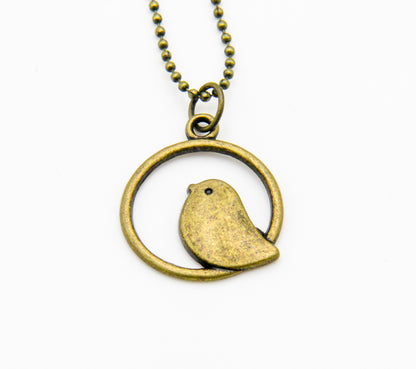 Kugelkette mit kleinem Vögelchen-Anhänger in Bronze